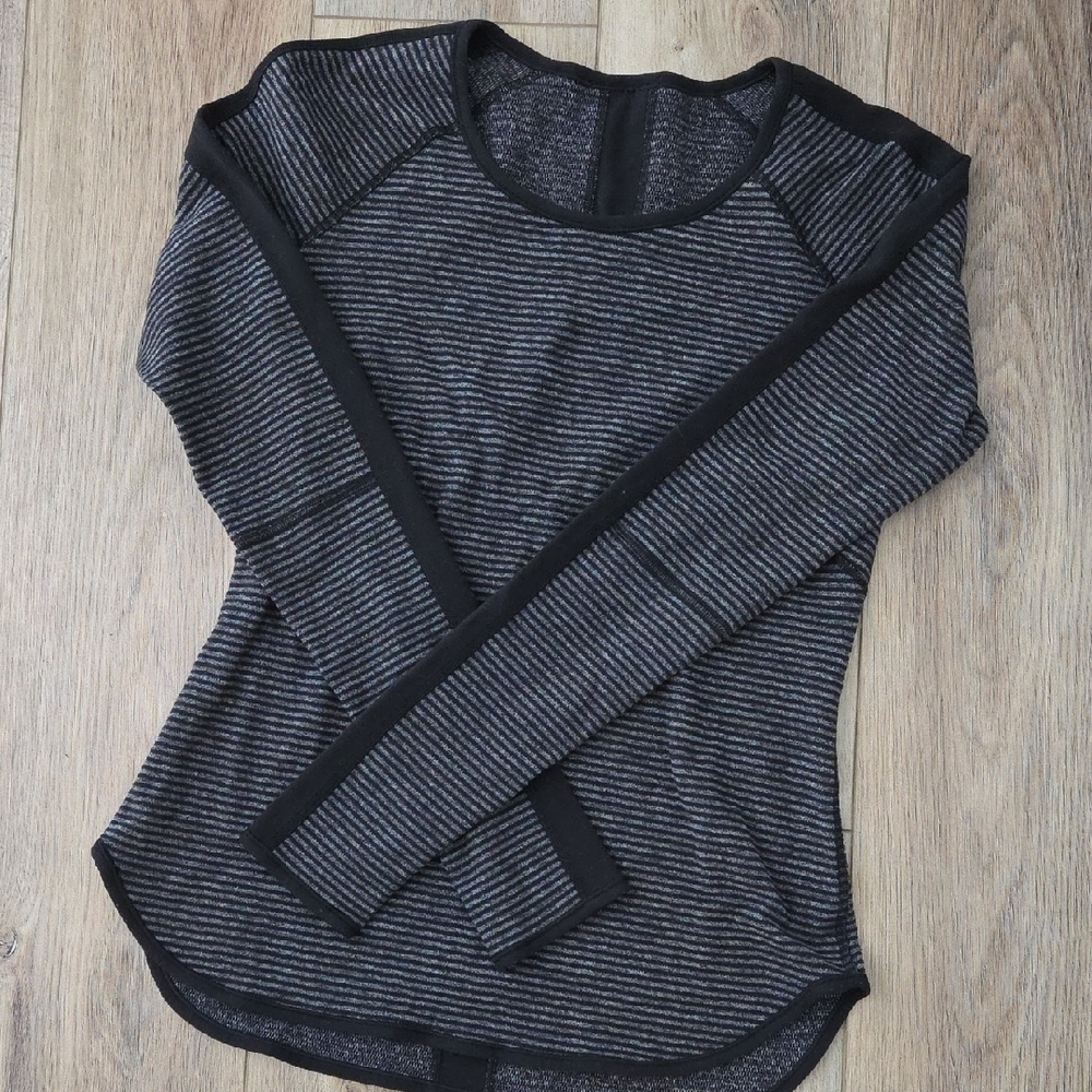 Lululemkn Striped Black and Gray Women's Top
